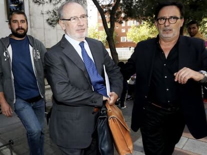 El exvicepresidente del Gobierno Rodrigo Rato a su salida de los Juzgados de Plaza Castilla, en octubre. 