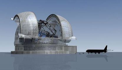 Ilustraci&oacute;n del telescopio gigante europeo E-ELT junto a la silueta de un avi&oacute;n Airbus 340 para mostrar su tama&ntilde;o.