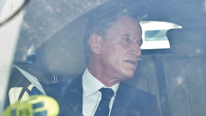 Carlos Martínez-Almeida, primo del alcalde de Madrid, a su salida del juzgado, este jueves.