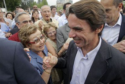 José María Aznar en Madrid Río, donde acompañó a Esperanza Aguirre y Ruiz-Gallardón.