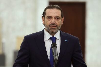 El primer ministro en funciones, Saad Hariri, informa este jueves de su reunión con el presidente de Líbano en el palacio presidencial en Baabda, al este de Beirut.