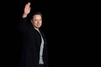 Elon Musk, en una conferencia de prensa en las instalaciones de su empresa SpaceX cerca de Boca Chica Village, el pasado mes de abril, en el sur de Texas.