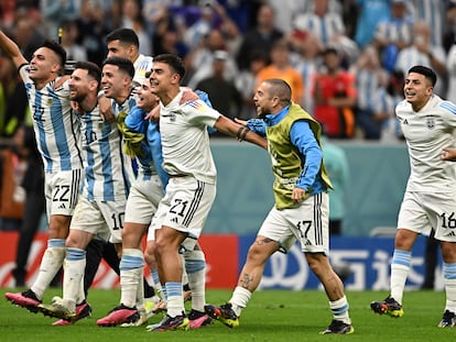 Los jugadores de Argentina celebran el pase a semifinales, este viernes.