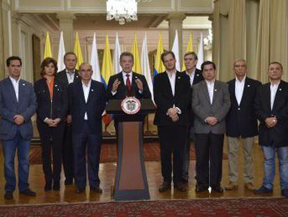 El presidente Juan Manuel Santos asegura que el cese de fuego se mantendrá y que escuchará a quienes dijeron  no  a los acuerdos