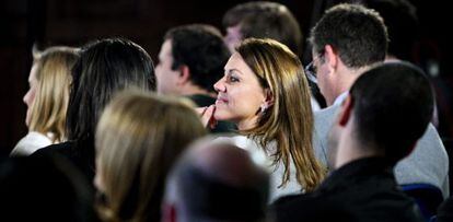 La secretaria general del PP, María Dolores de Cospedal, durante su participación en la clausura, ayer, en San Sebastián, de la jornada de debate "¿Nos representan?".
