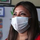 La guatemalteca Magdalena Lucrecia Medina, apodada seño Lucky, ha creado cuadernillos escolares propios y asegurarse de que todos sus alumnos tuvieran acceso a internet. Aunque tuviera que pagar mensualmente el de seis de ellos.