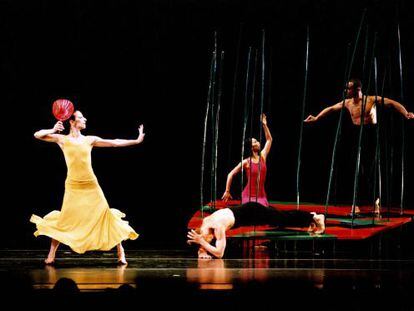 Coreografía 'Embattled Garden' de Martha Graham.