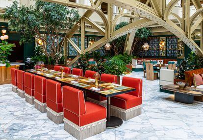 Planta superior del restaurante The Bazaar, del cocinero José Andrés, en el hotel Waldorf Astoria de Washington (EE UU).