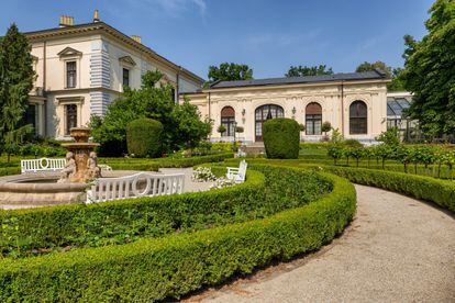 Jardines del palacio museo Herbst. 