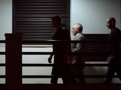 Temer llega el jueves a la sede policial de Río donde sigue detenido.
