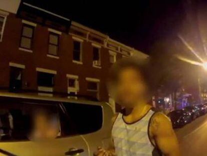 Un joven de Baltimore se despistó con el videojuego y embistió un vehículo policial en un incidente sin mayores consecuencias