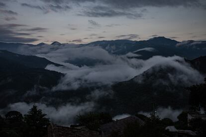 Vista de la sierra norte de Oaxaca, desde Yalálag. 