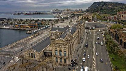 El edificio de Sagnier de la Nueva Aduana en el paseo Carner de Barcelona.