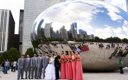 La escultura 'Cloud Gate', de Anish Kapoor, en el Millennium Park de Chicago (EE UU).