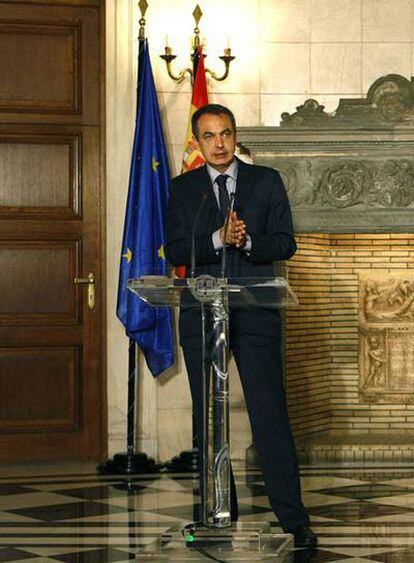 José Luis Rodríguez Zapatero, en la rueda de prensa en Atenas.