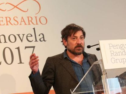 Ray Loriga, premio Alfaguara 2017, en el Hotel Ritz.