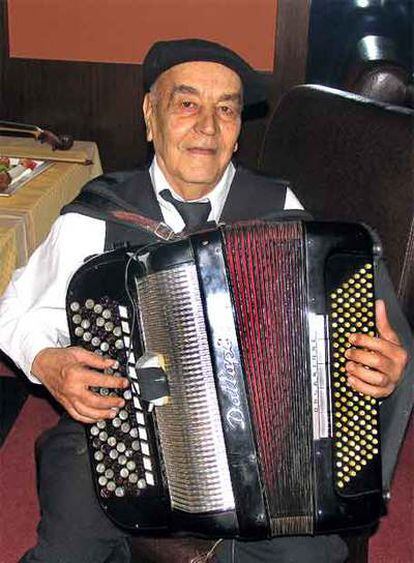 El maestro Regjep Karaçi, la pasada semana en Prizren.