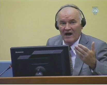 Maldic se dirige al tribunal durante la vista