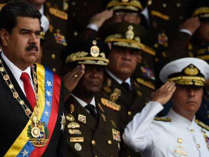 El presidente de Venezuela, Nicolás Maduro, durante el acto del que fue desalojado por un posible ataque.