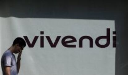 Imagen de la puerta de la sede de Vivendi en Par&iacute;s. 