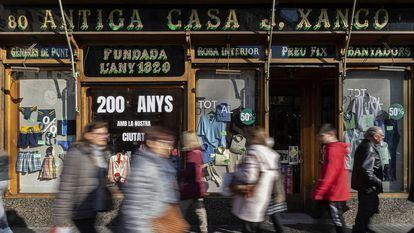 Fachada de la camisería Xancó, en La Rambla, cuyo cierre se producirá mañana día 31 de diciembre.