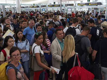 Pasajeros en el aeropuerto de El Prat