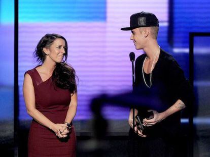 El cantante Justin Bieber junto a su madre Pattie Mallette.