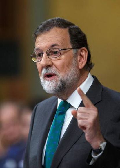 El expresidente del Gobierno, Mariano Rajoy, con la corbata que lució el día de la moción de censura.