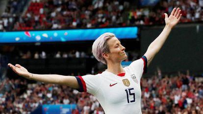 Megan Rapinoe celebra el primer gol de EE UU ante Francia en el Mundial femenino de fútbol, el pasado 28 de junio. 