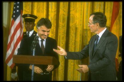 En 1989, Washington discrepa de las opiniones de Felipe González sobre Centroamérica.