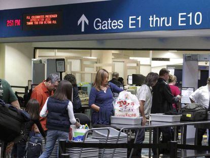 Imagen de archivo del control de seguridad en un aeropuerto