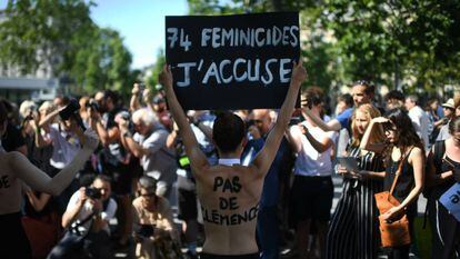 Manifestación contra la violencia machista en París.
