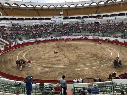 Domingo de toros en el Nuevo Progreso de Guadalajara.