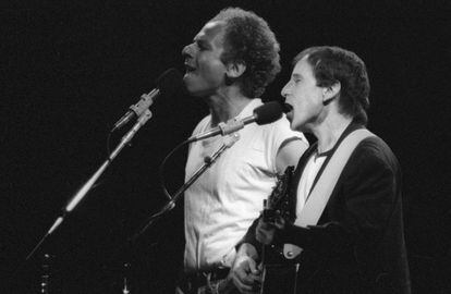 Simon&Garfunkel tuvieron una relación tormentoso de ideas y venidas que comenzó en los sesenta y terminó definitivamente después de la gira de 1970.