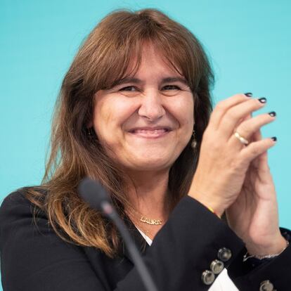 BARCELONA, 29/11/2020.-La diputada Laura Borràs ha sido elegida como candidata a la presidencia de la Generalitat en las elecciones previstas para el 14 de febrero de Junts per Catalunya, con un 75,8% de los votos en las primarias del partido frente al otro aspirante, Damià Calvet, esta tarde en Barcelona EFE/Marta Pérez