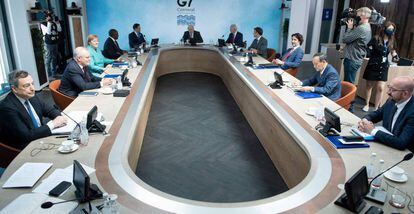 Reunión de los líderes del G-7 en la cumbre que se celebra en Cornualles. 