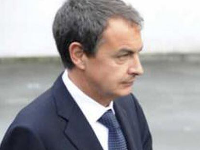 El presidente del Gobierno, José Luis Rodríguez Zapatero, y el líder de la oposición, Mariano Rajoy