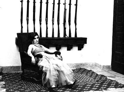 La actriz Charo Soriano, retratada por Carlos Saura en la película de 1970 El jardín de las delicias. 