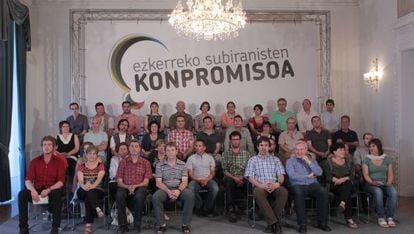 Representantes de Amaiur en la presentación de un acuerdo para profundizar en su colaboración, ayer en San Sebastián.