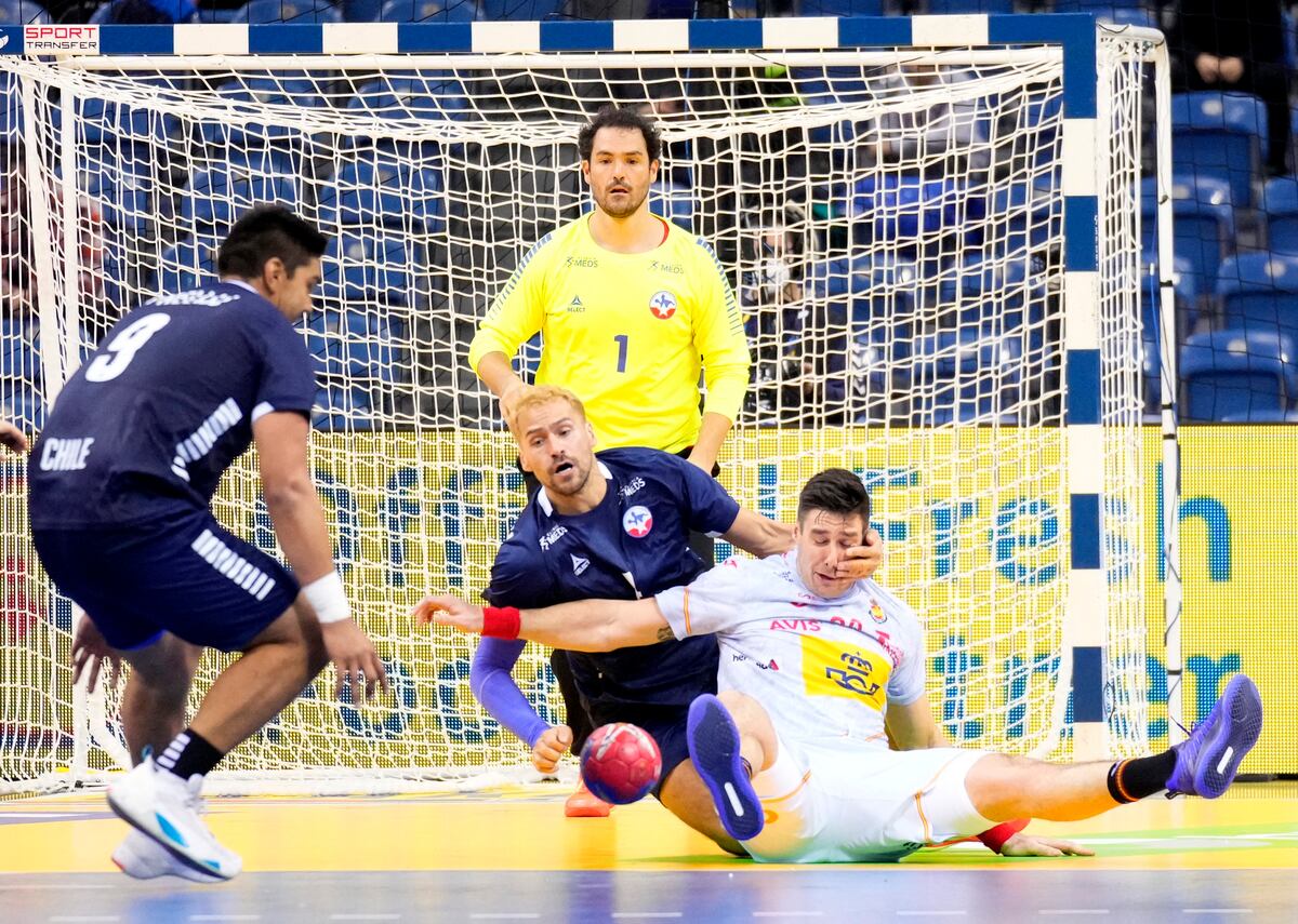 Hiszpania wyprzedza Chile, ale nie płynie (34-26) |  Sporty