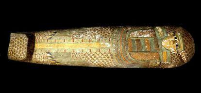 Sarc&oacute;fago de la momia de 3.600 a&ntilde;os descubierta por un equipo de arque&oacute;logos espa&ntilde;oles