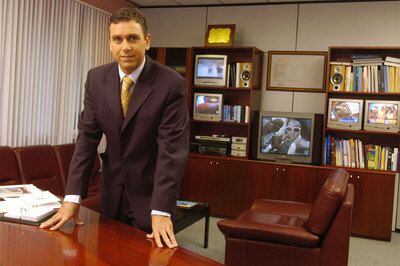 Santiago González, hasta ahora director de RNE, será nombrado responsable de TVE.