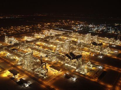 Planta de producción de combustibles limpios desarrollada por Técnicas Reunidas en Al Zour (Kuwait)
