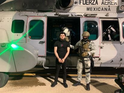 'El Nini', Néstor Isidro Pérez Salas, en custodia de la Fuerza Aérea mexicana, este miércoles.