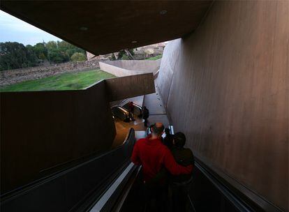 Las escaleras de la Granja, en Toledo, una intervención de José Antonio Martínez Lapeña y Elías Torres.