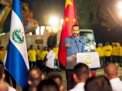 Nayib Bukele durante un discurso en el inicio de la construcción del nuevo Estadio Nacional, en San Salvador.