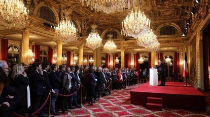 El presidente francés, Emmanuel Macron, pronuncia el discurso a la prensa, el pasado miércoles 3 de enero de 2018, en el Palacio del Eliseo, en París (Francia).