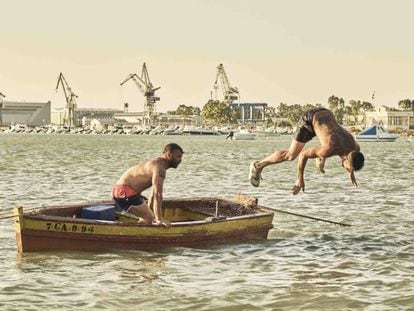 Fotograma de 'Entre dos aguas', de Isaki Lacuesta.