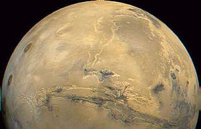 Imagen de Marte obtenida por el telescopio espacial <b></b><i>Hubble </i><b>el año pasado.</b>