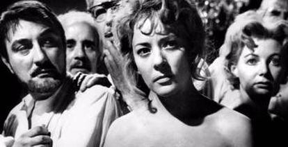 Escena de 'El ángel exterminador', de Luis Buñuel.